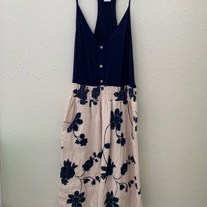 Women’s medium Blue and taupe floral dress